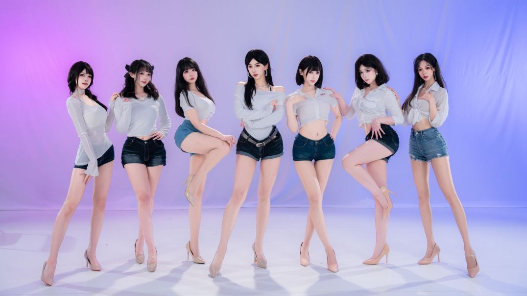 ¿Todavía no te convence? ¡Las figuras de las mujeres son impresionantes!